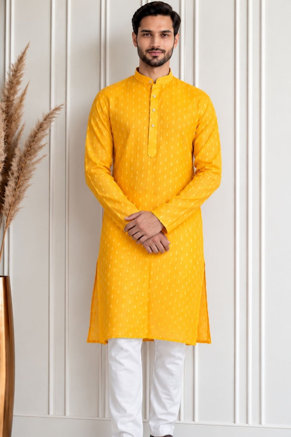 Bhaitika Gift Box - Tilka Butta Yellow kurta