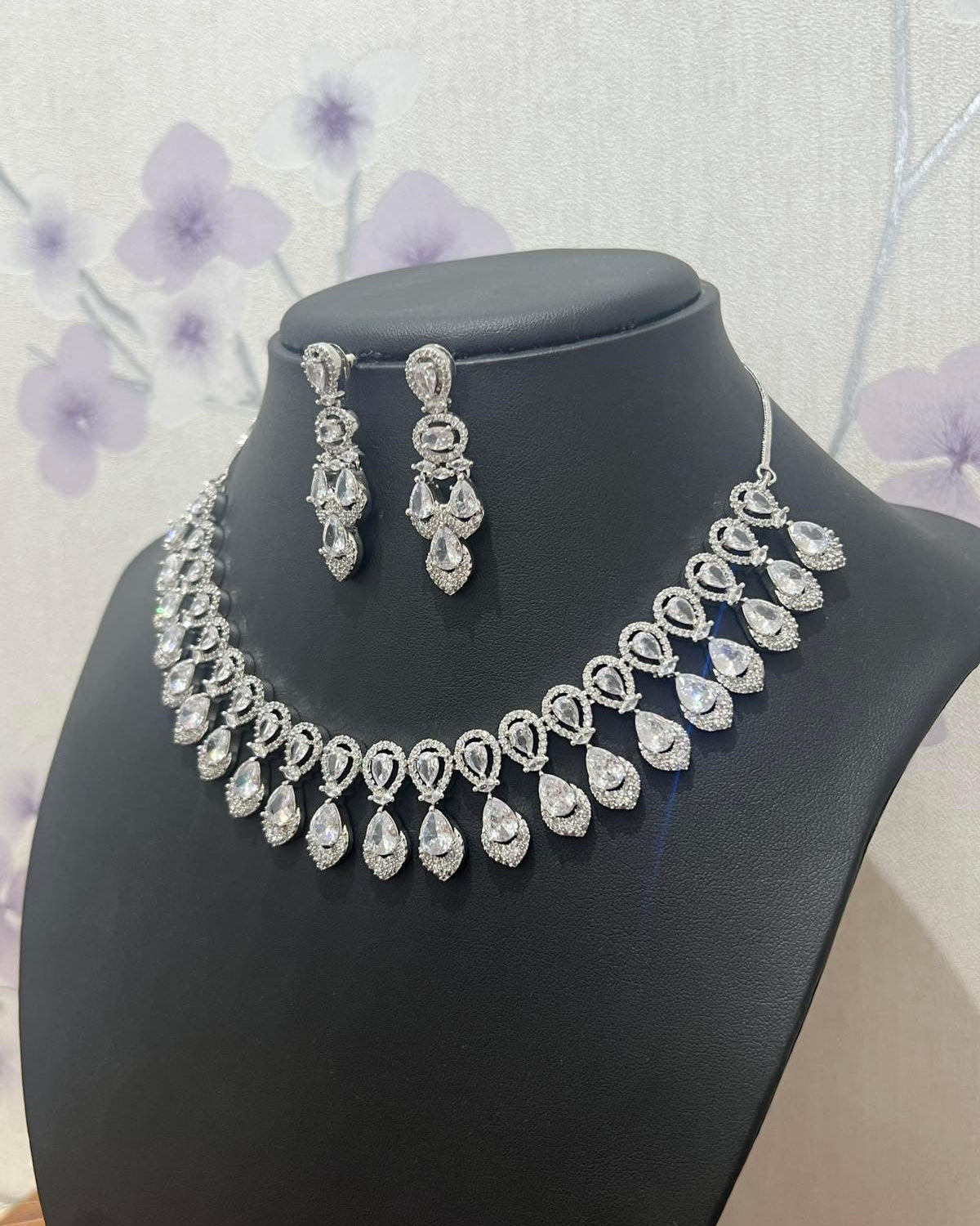 American Diamond Necklace - Boutique Nepal