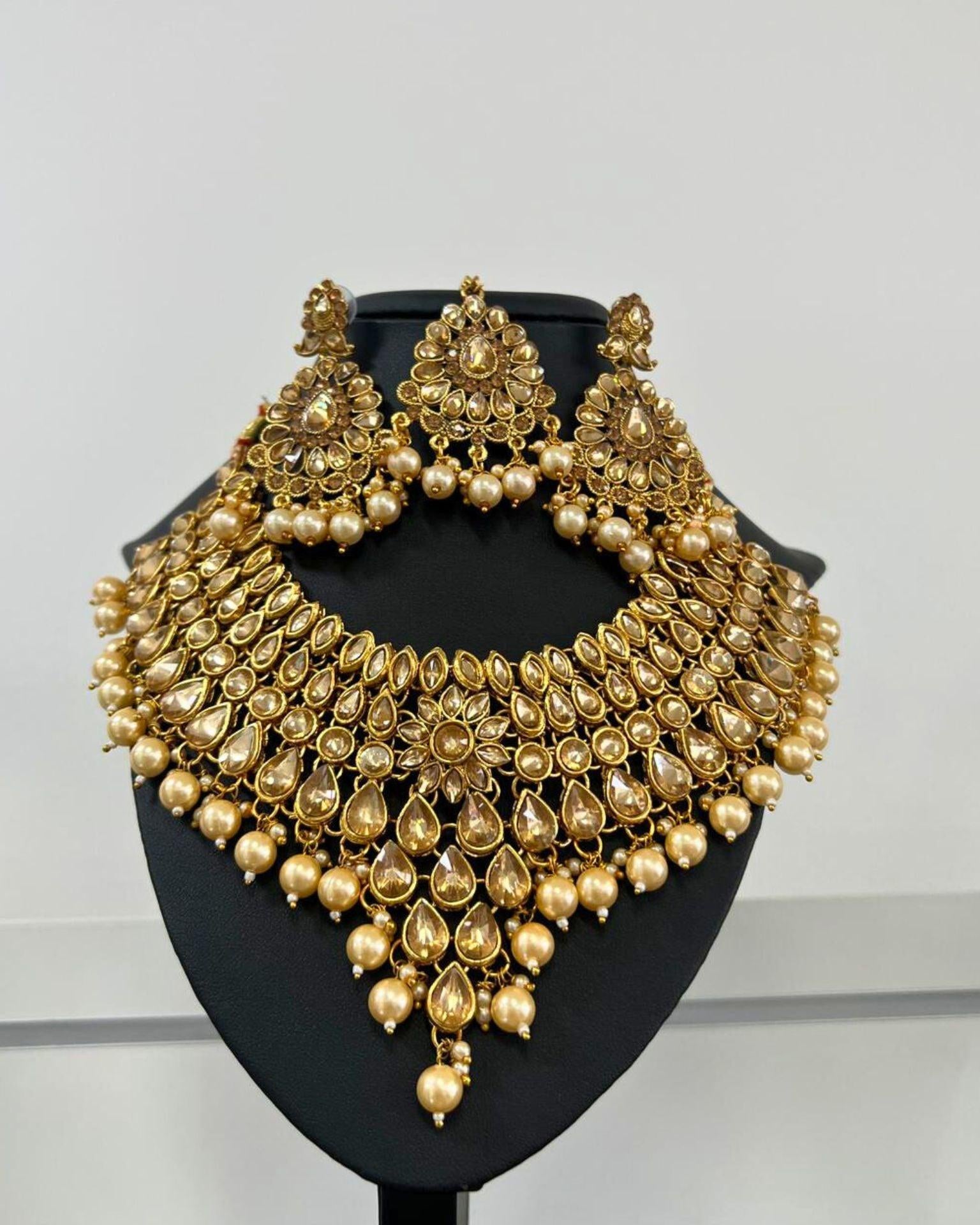 Choker Neckless Set In Gold - Boutique Nepal Au