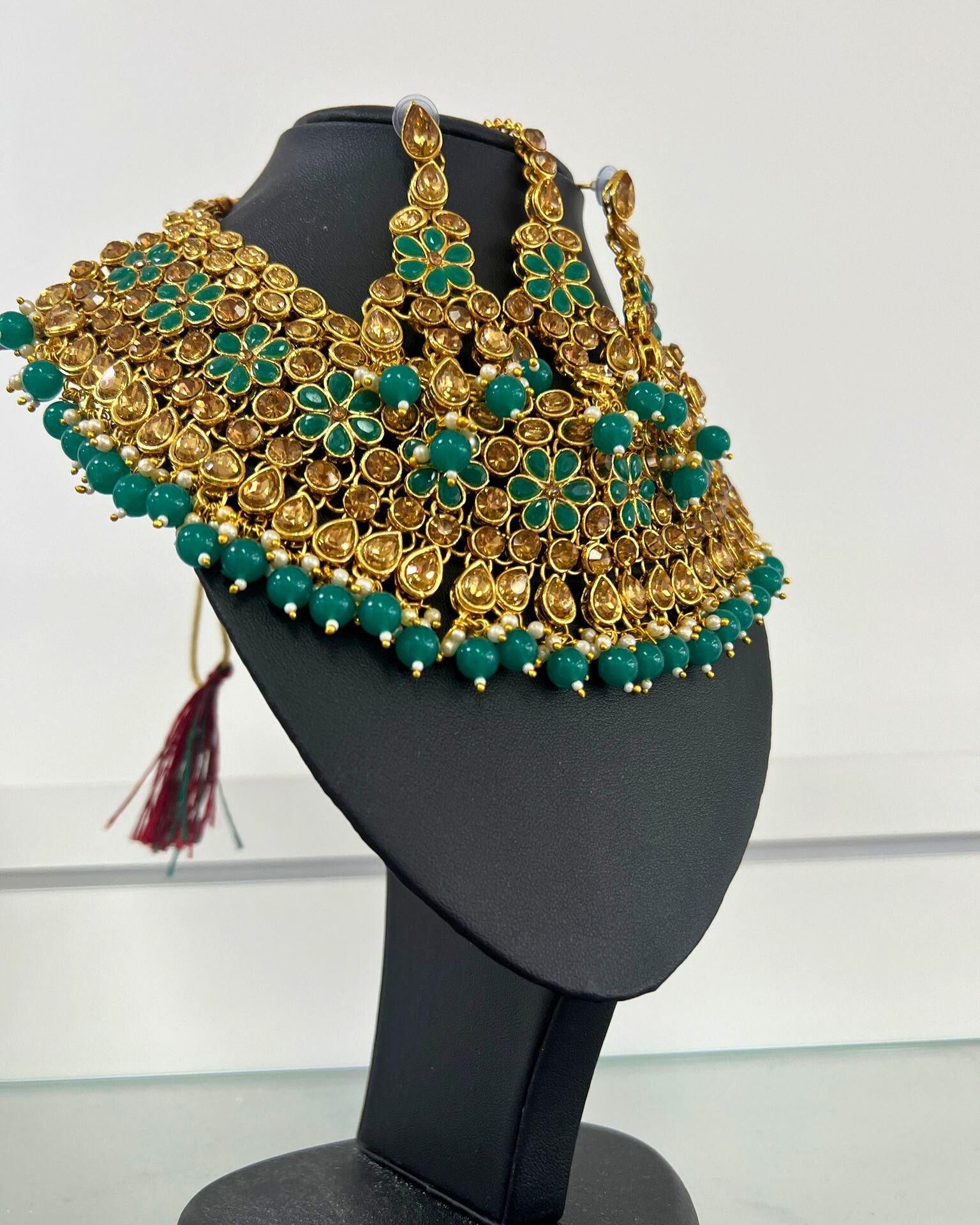 Choker Neckless Set In Green and Gold - Boutique Nepal Au