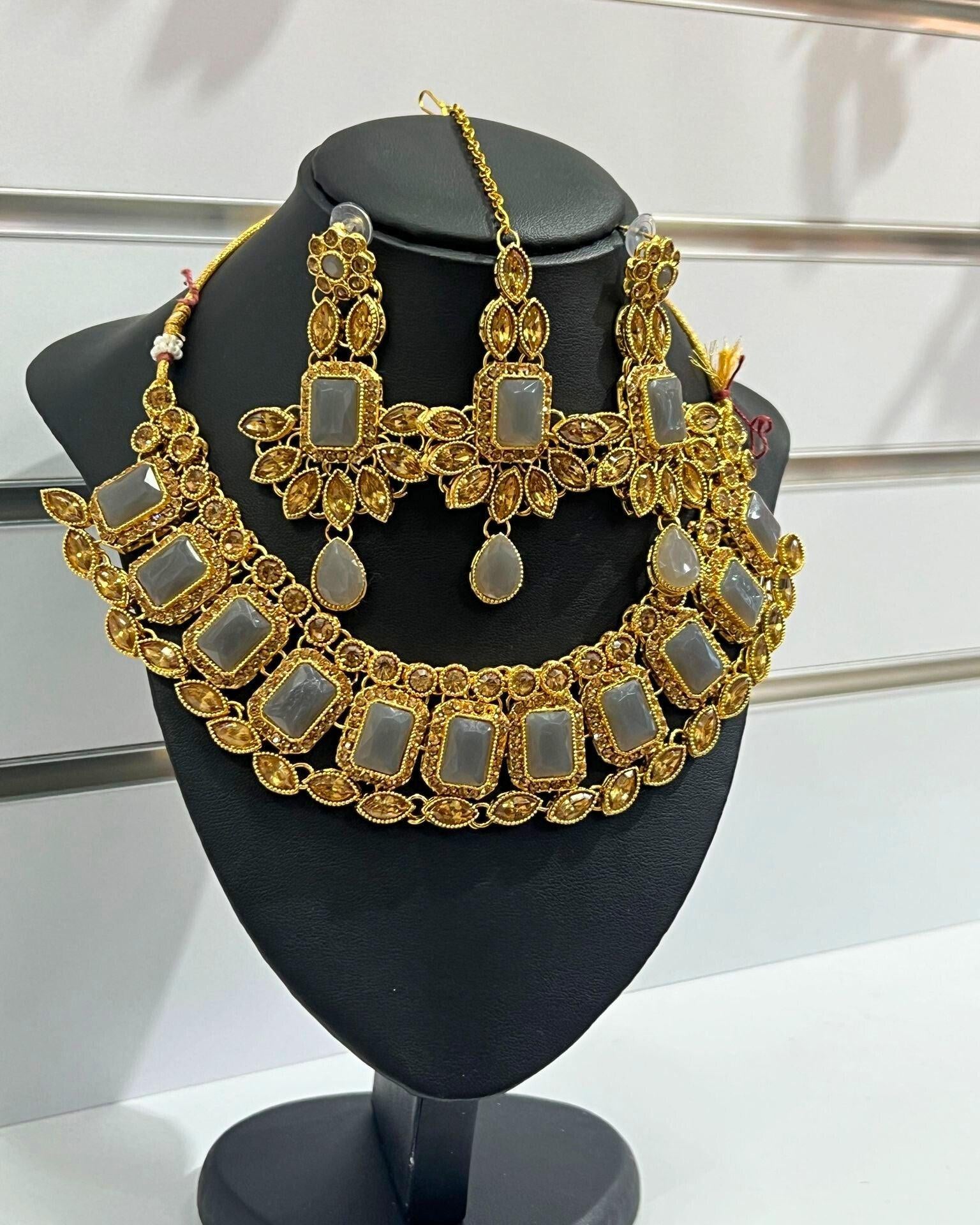 Choker Neckless Set In Grey - Boutique Nepal Au