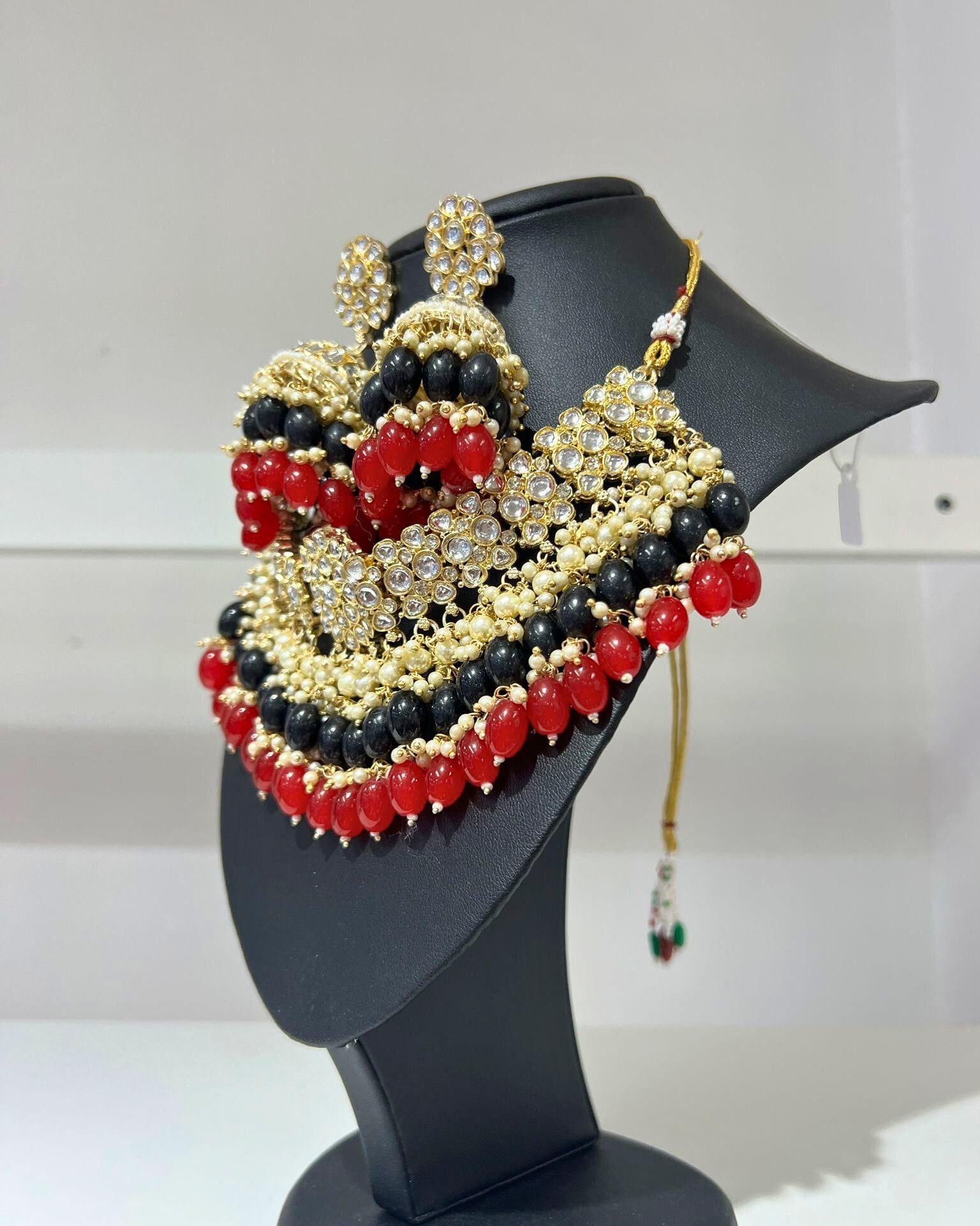 Choker Neckless Set In White, Black And Red - Boutique Nepal Au