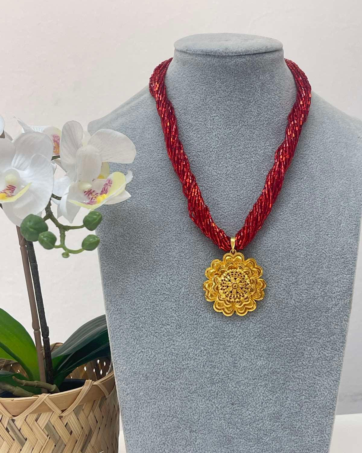 Gold Plated Pendant with Hydro Pote - Boutique Nepal