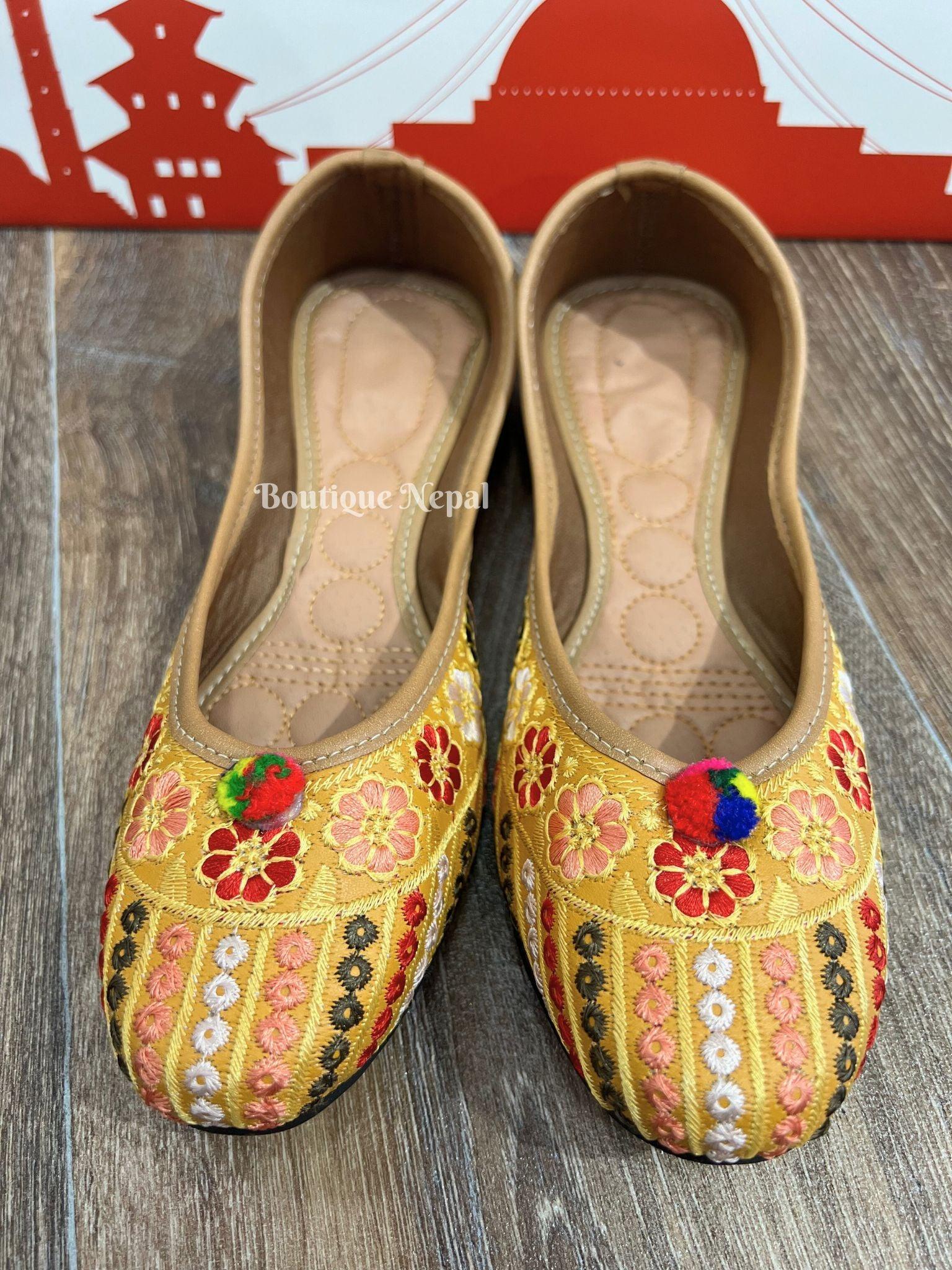 Shahi Yellow Jutti