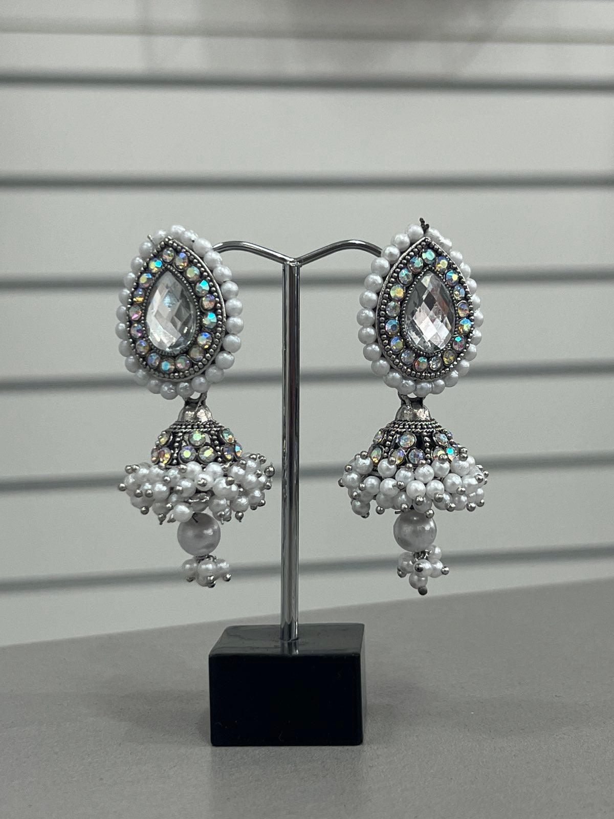 Medium Size Jhumki Earring with Pearls - Boutique Nepal