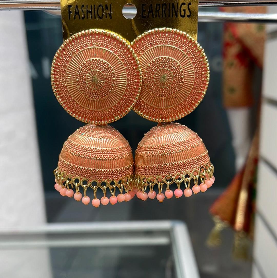 Gold pinjada deals jhumka design