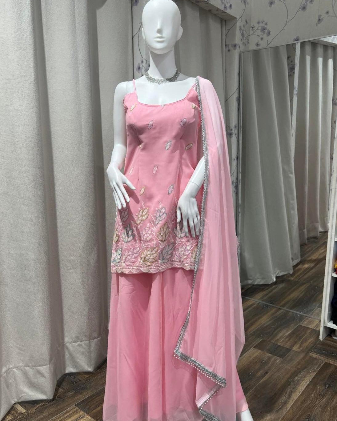Sleeveless Kurthi Plazo Set in Baby Pink - Boutique Nepal