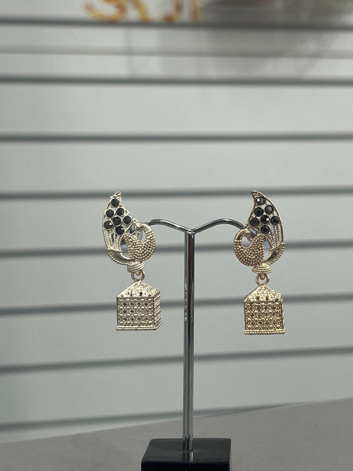 Small Jhumki Earring - Boutique Nepal